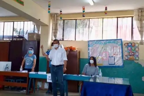 Ollanta Humala participa en elecciones internas del Partido Nacionalista.