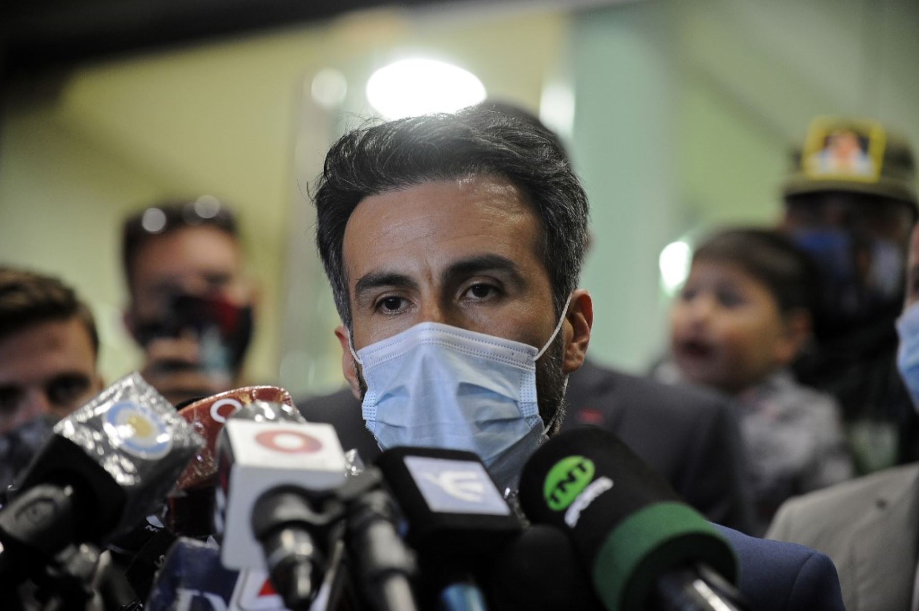 Leopoldo Luque, médico de Maradona, libró la prisión en medio de la investigacion. AFP
