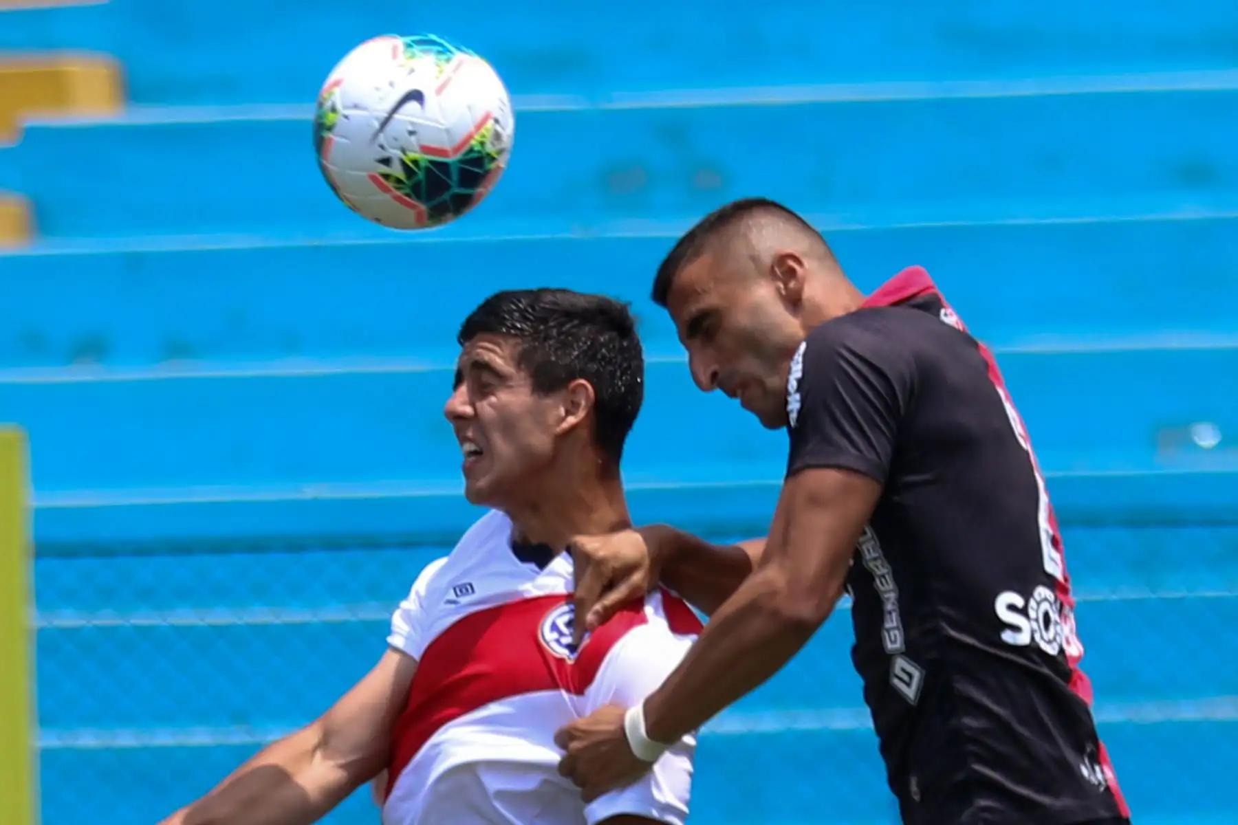 Melgar se enfrenta a Deportivo Municipal por la última fecha de la fase 2 de la Liga 1, en el estadio Alberto Gallardo. Foto: Liga 1