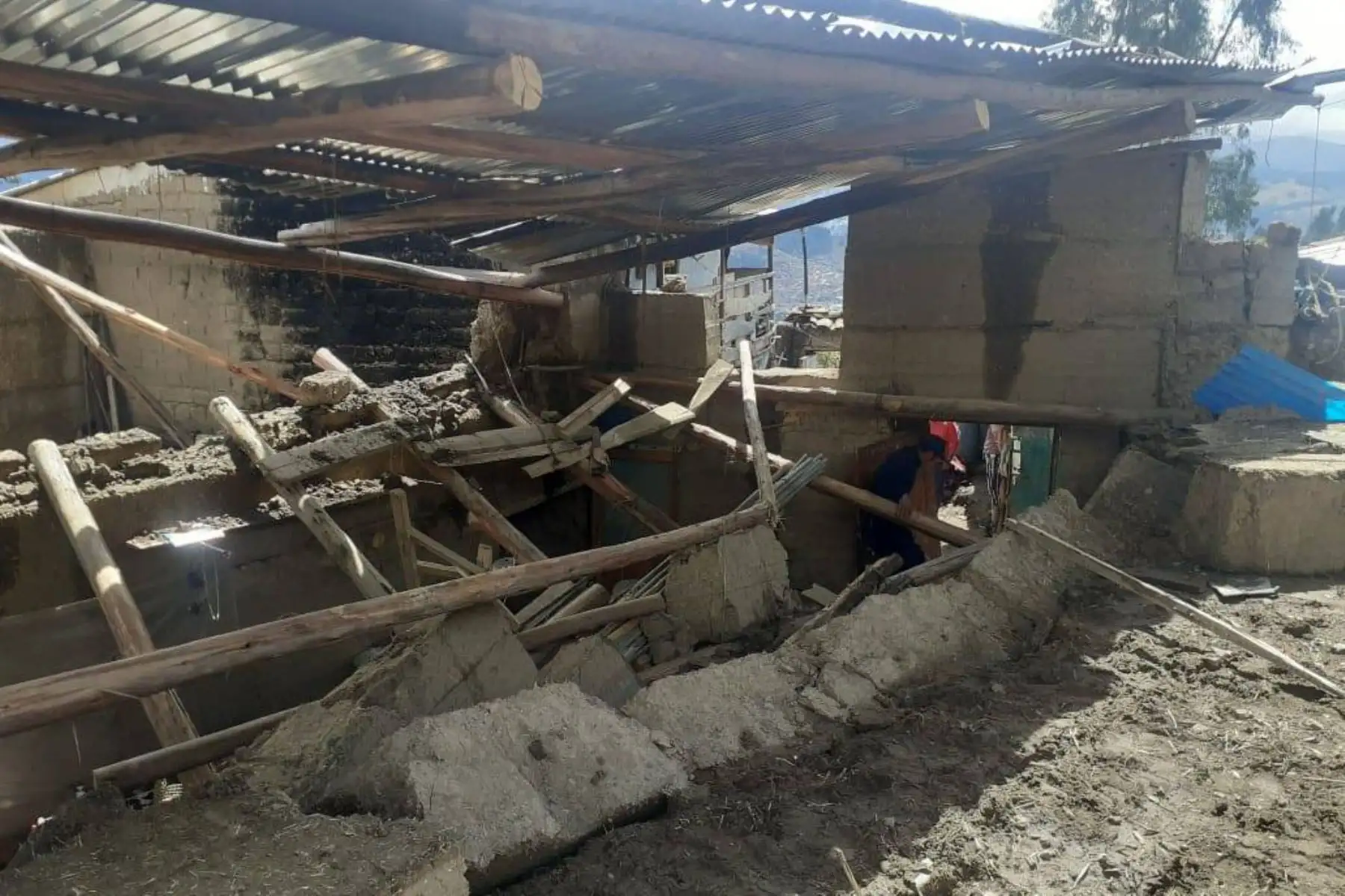 Lluvias intensas debilitaron paredes de vivienda rústica que acabó desplomada en el distrito ancashino de Independencia. Foto: ANDINA/Difusión