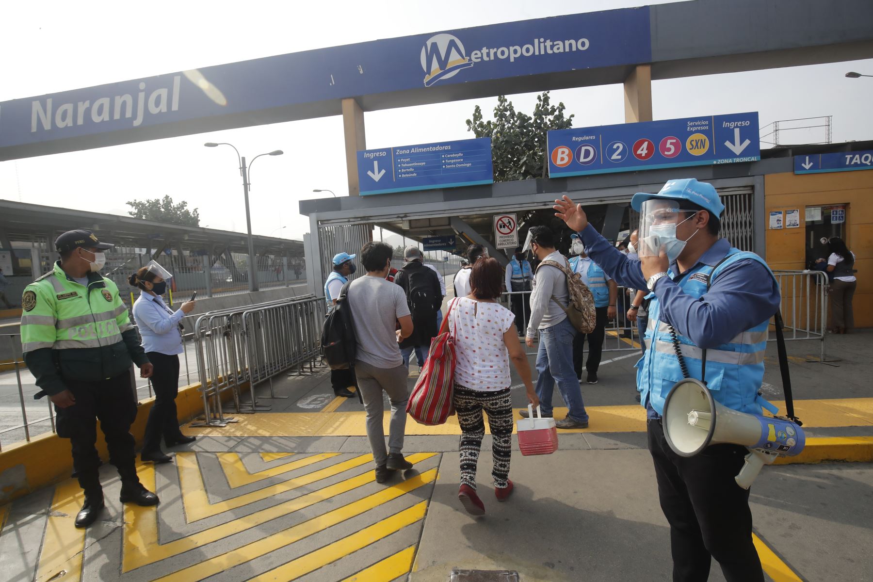 El Metropolitano ha quedado suspendido de manera parcial debido al paro de concesionarios por falta de pago de subsidios. Foto: ANDINA/Juan Carlos Guzmán