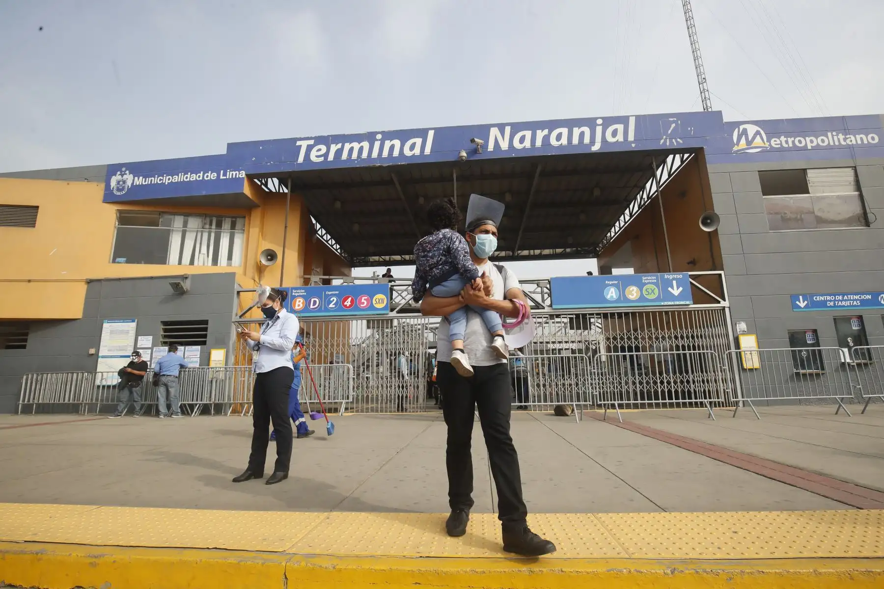 El Metropolitano ha quedado suspendido de manera parcial debido al paro de concesionarios por falta de pago de subsidios. Foto: ANDINA/Juan Carlos Guzmán