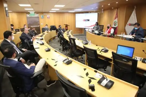 Titular del MTC se reunió con representantes de las empresas concesionarias de El Metropolitano. Foto: MTC