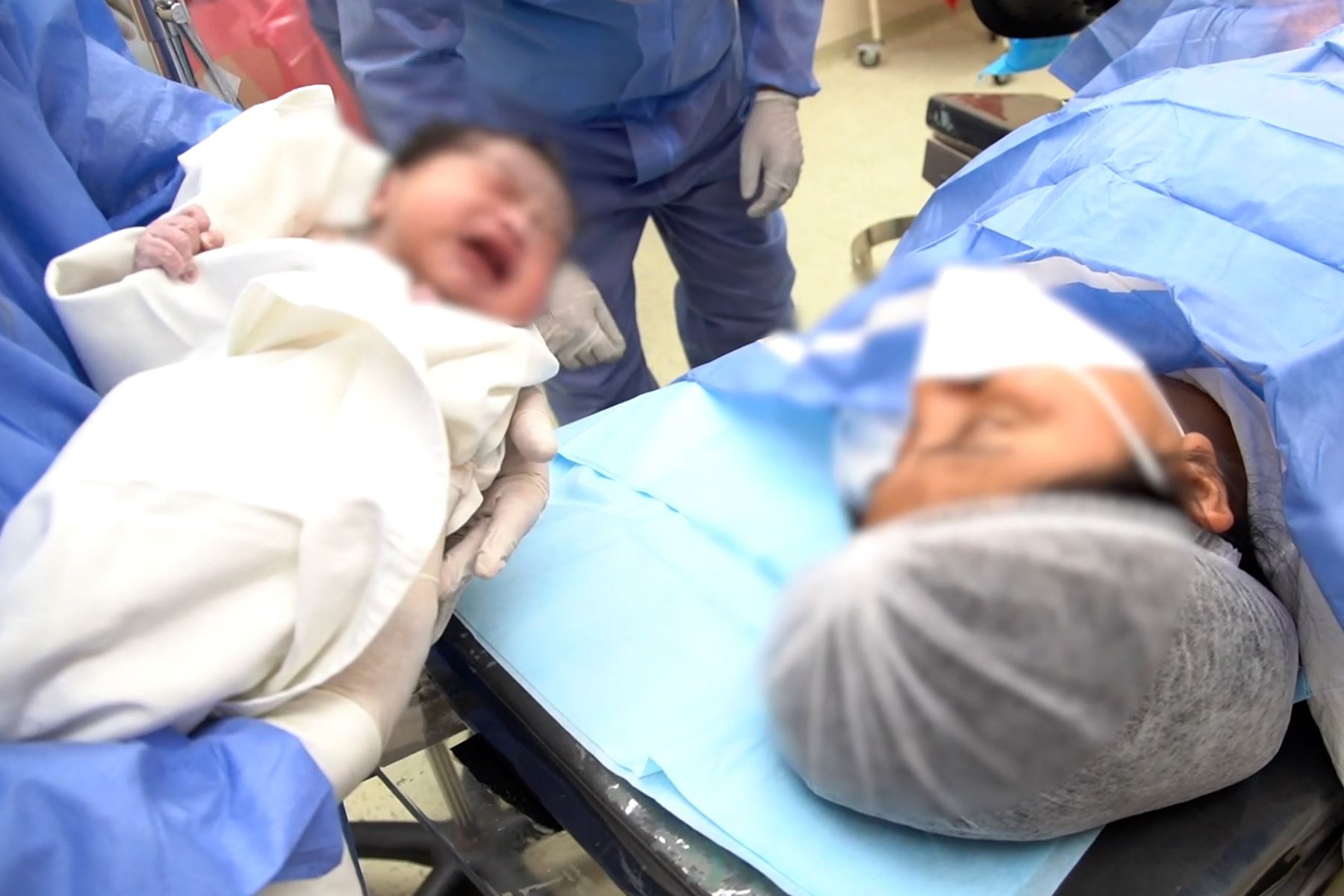 ¡Nuevas vidas! EsSalud atendió cerca de 65,000 partos en lo que va del año en todo el país. Nacimiento, bebés, bebé, parto. Foto: ANDINA/EsSalud