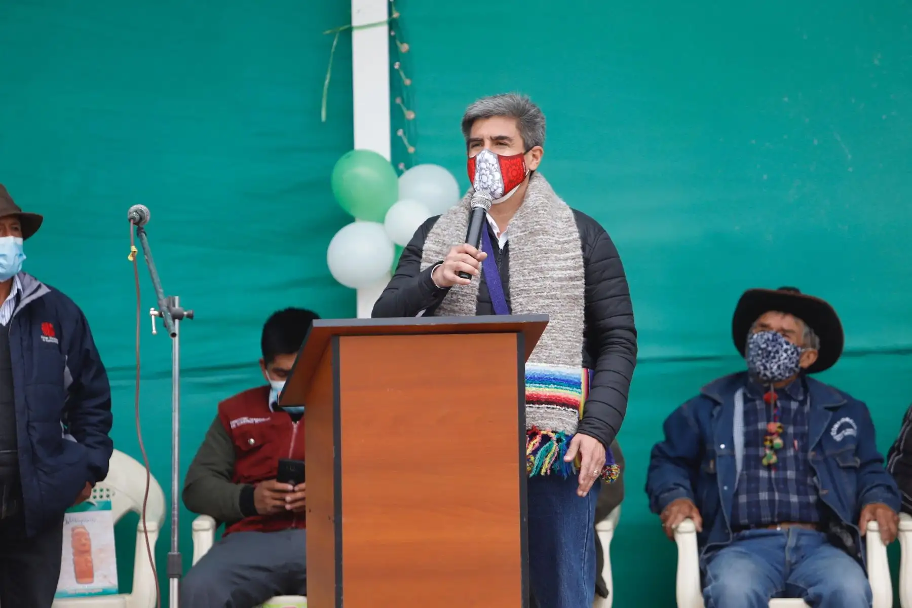 El ministro de Cultura, Alejandro Neyra  inaugura el Museo Municipal del distrito de Pilchaca en Huancavelca.
Foto: Mincul