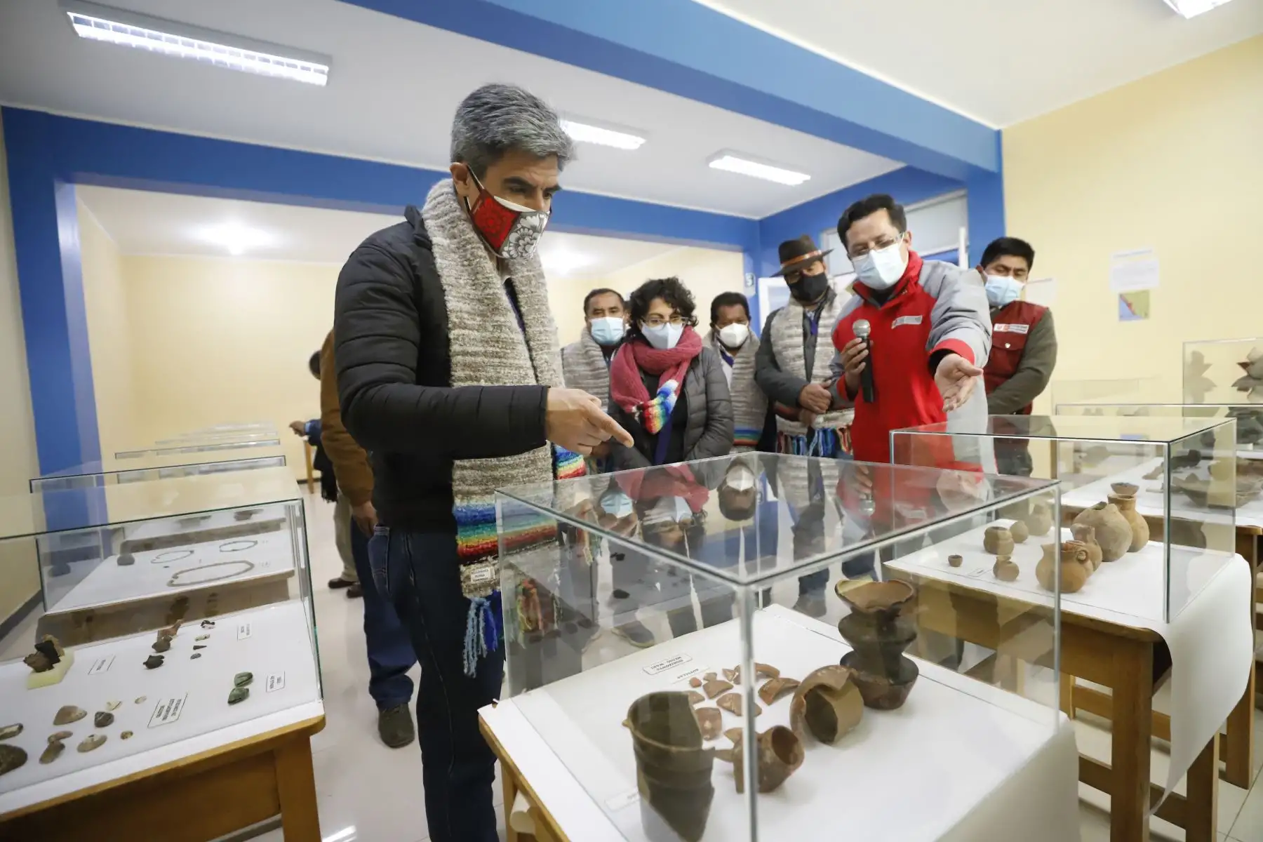 El ministro de Cultura, Alejandro Neyra  inaugura el Museo Municipal del distrito de Pilchaca en Huancavelca.
Foto: Mincul