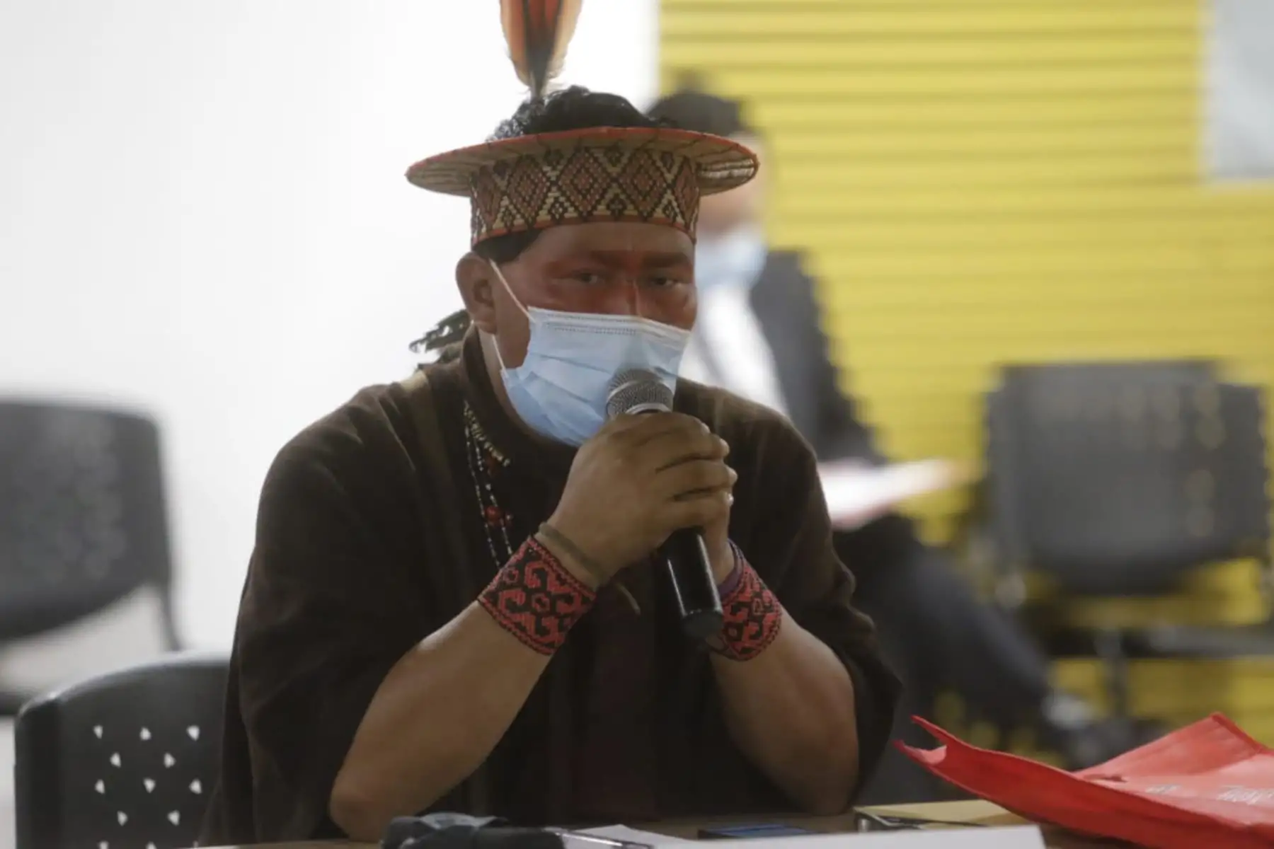 En la sede del Ministerio de Cultura se lleva a cabo una reunión multisectorial con autoridades de organizaciones indígenas de Ucayali, tales como Fenacoka, Feconau y Tribunal Indigena, a fin de dialogar sobre las necesidades de los pueblos indígenas en la región.
Foto: Mincul