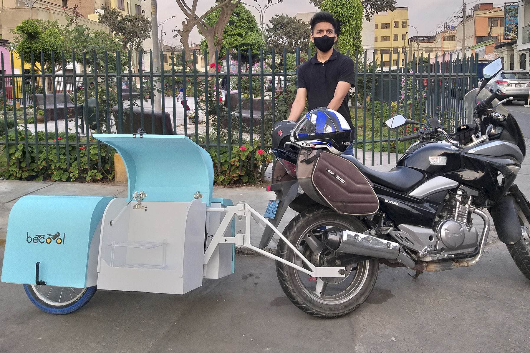 Estudiantes de la UPN diseñan innovador remolque con sistema de desinfección para motocicletas