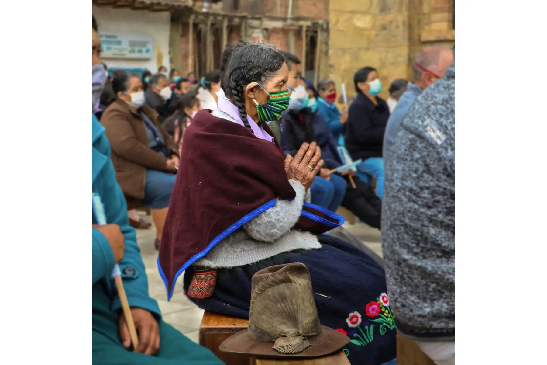 La liturgia en honor al padre Ugo de Censi fue transmitida a través de Facebook Live. Aunque también llegaron  fieles a la iglesia con mascarillas y manteniendo la distancia.
Foto: Municipalidad de Asunción