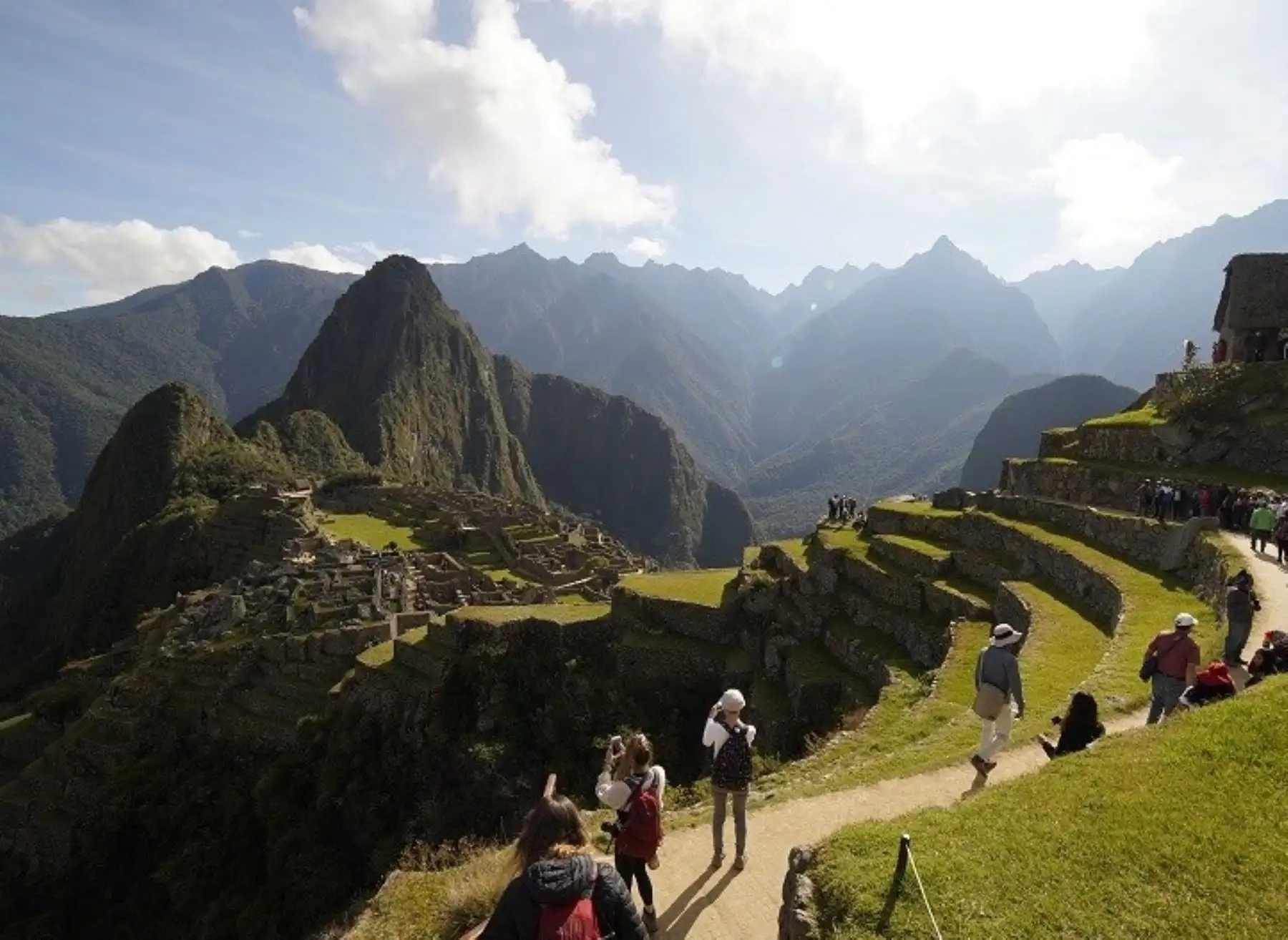 Más de 50 agencias de viaje promocionan ofertas de paquetes a Machu Picchu y otros importantes destinos turísticos de ocho regiones del sur peruano en un workshop que organiza Promperú. Foto: Promperú