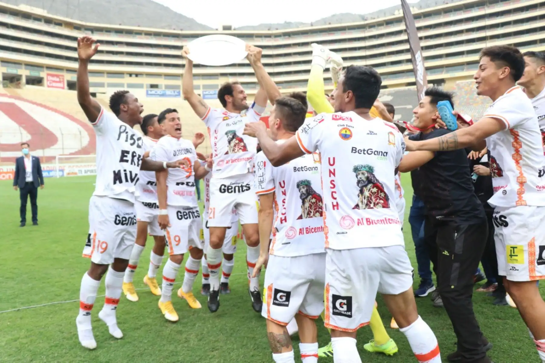Ayacucho FC se convirtió en el ganador de la Fase 2 de la Liga 1 y jugará las semifinales del torneo luego que vender por penales 3-2  a Sporting Cristal, en el estadio Monumental de Ate. Fot:o: Liga 1 Movistar