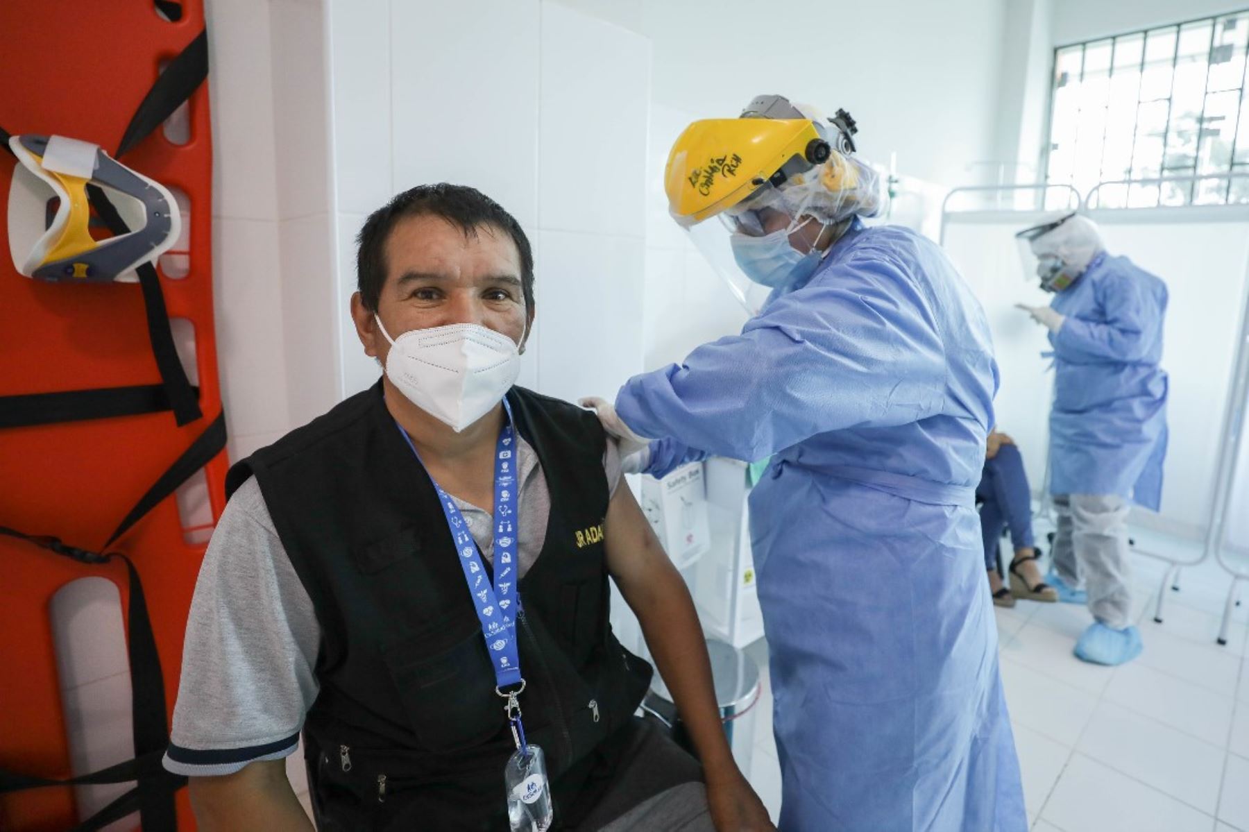 La Victoria: realizan test gratuito de covid-19 y vacunan contra influenza a canillitas. Foto: ANDINA/Difusión.