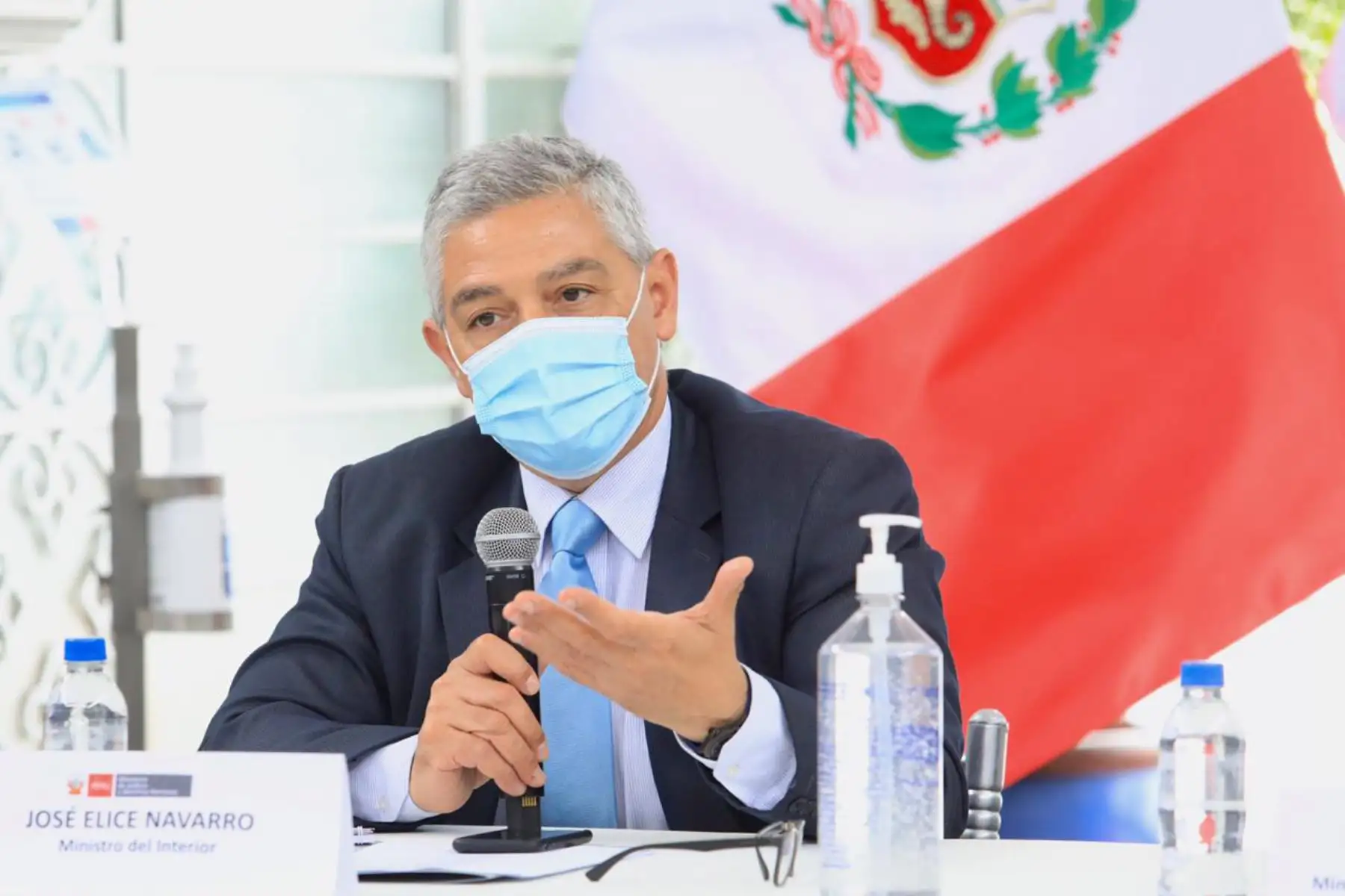 A fin de garantizar un oportuno acceso a la justicia el titular de dicho sector, Eduardo Vega Luna y del Ministerio del Interior, José Elice, lideran mesa de trabajo multisectorial con los familiares de los fallecidos y heridos en la marcha nacional del 14 de noviembre.

Foto: ANDINA/MINJUS