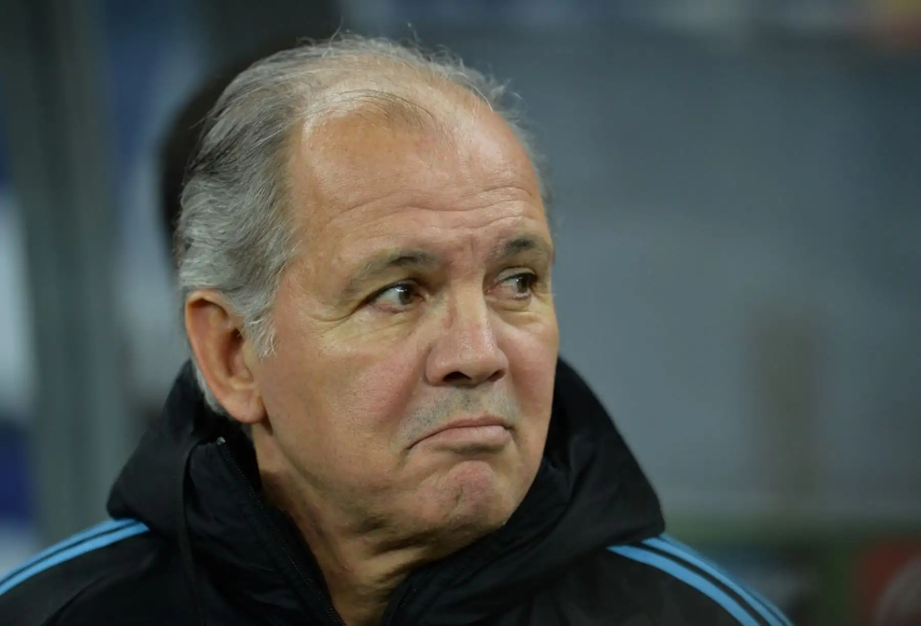 El entrenador argentino Alejandro Sabella asiste al partido amistoso internacional de fútbol Rumania vs Argentina en Bucarest, Rumania en marzo de 2014. Foto: AFP