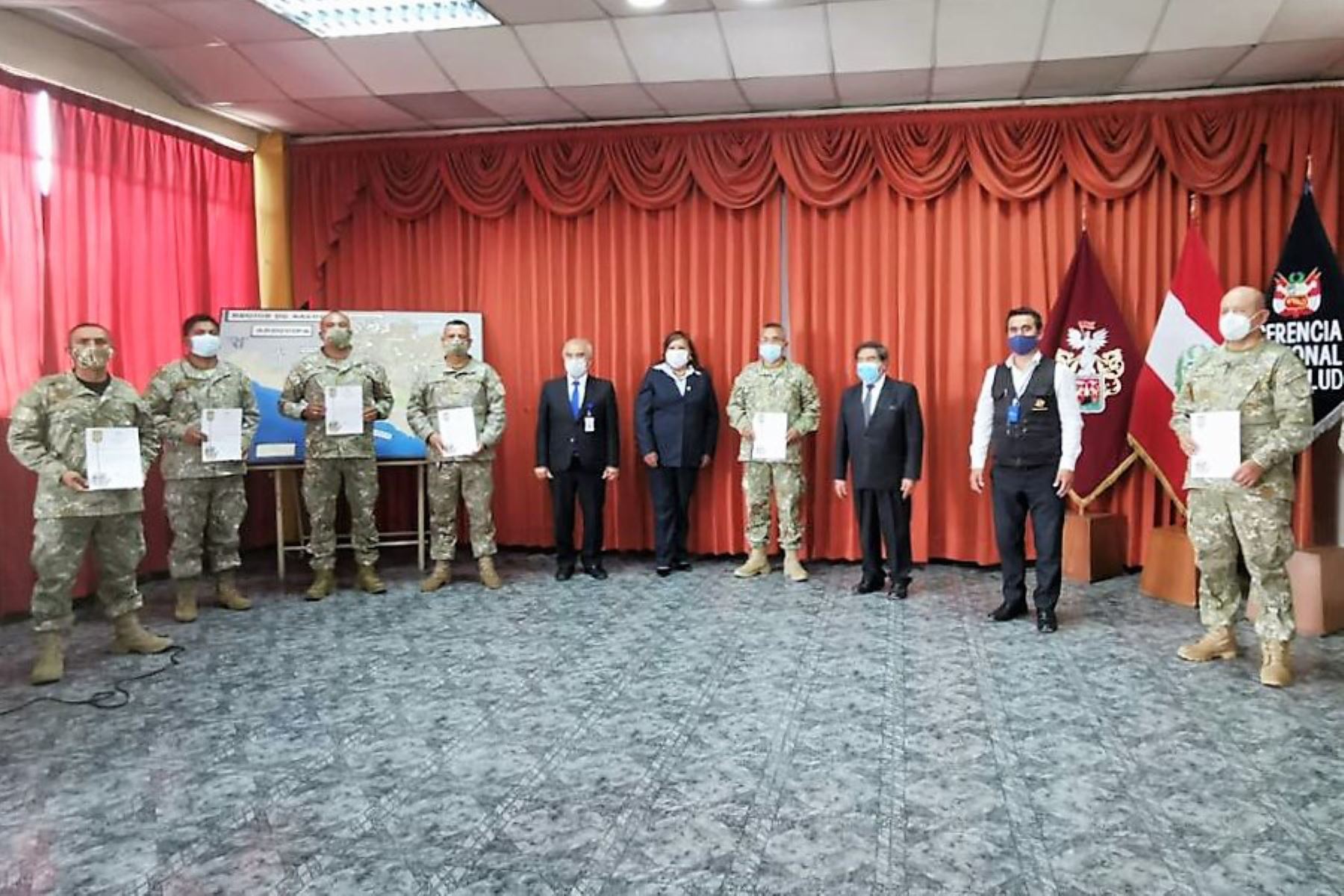 Oficiales del Ejército son distinguidos por su participación en la lucha contra el covid-19 en la región Arequipa.
