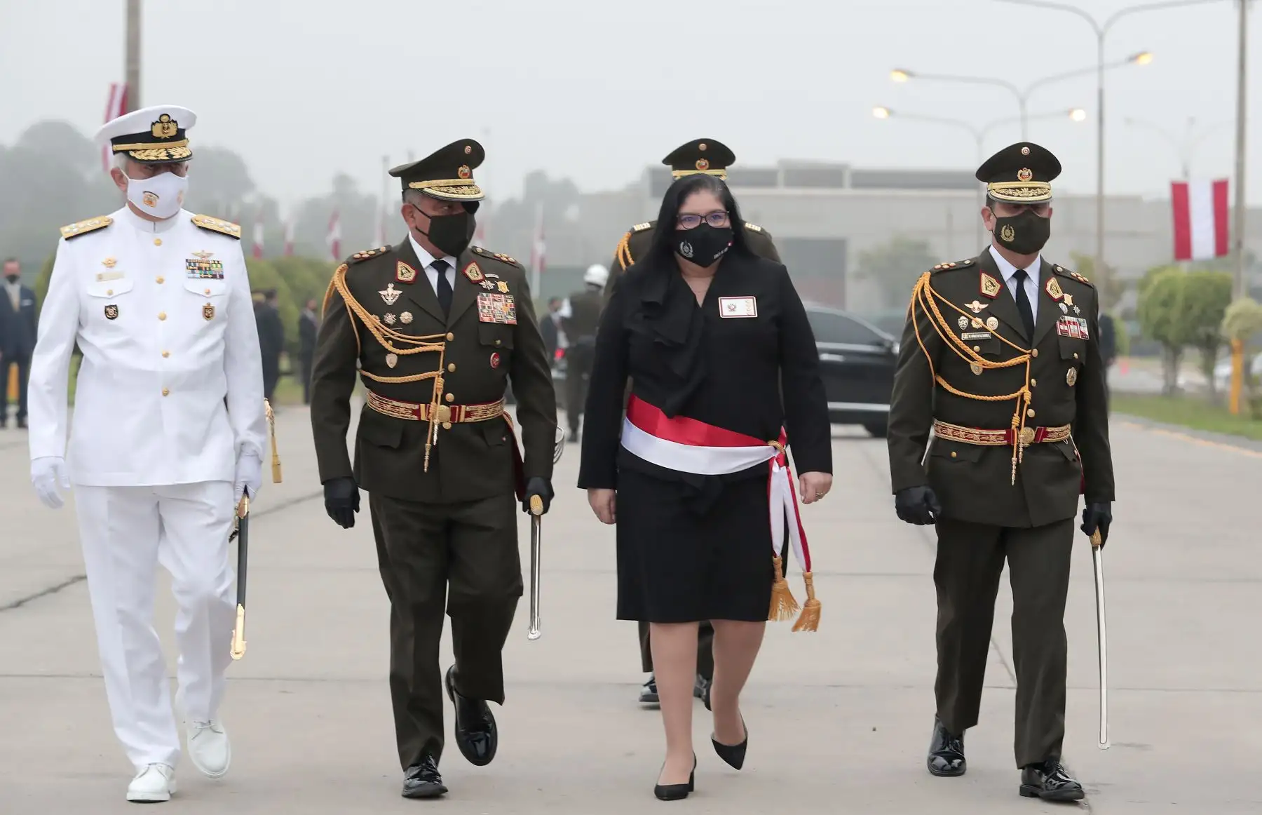 La ministra de Defensa, Nuria Esparch, participa en la ceremonia por el 196.° aniversario de la Batalla de Ayacucho y Día del Ejército.
Foto: ANDINA/Presidencia Perú