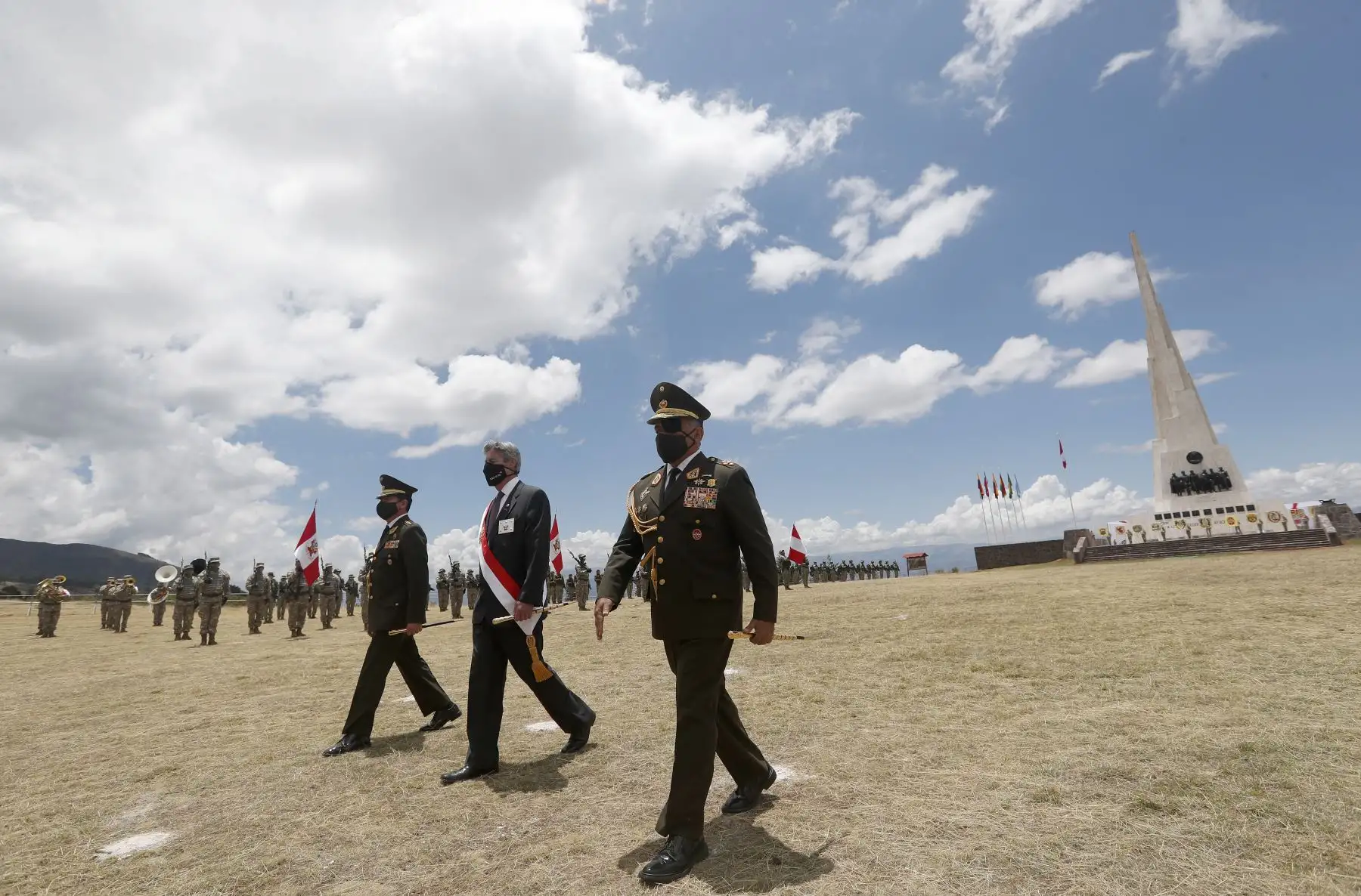 Presidente Francisco Sagasti, lidera la ceremonia de conmemoración por el 196.º aniversario de la Batalla de Ayacucho. desde el Santuario Histórico de la Pampa de la Quinua.
Foto: ANDINA/Presidencia Perú