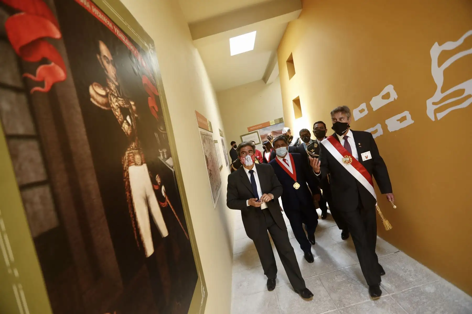 Presidente Francisco Sagasti, lidera la ceremonia de conmemoración por el 196.º aniversario de la Batalla de Ayacucho. desde el Santuario Histórico de la Pampa de la Quinua.
Foto: ANDINA/Presidencia Perú