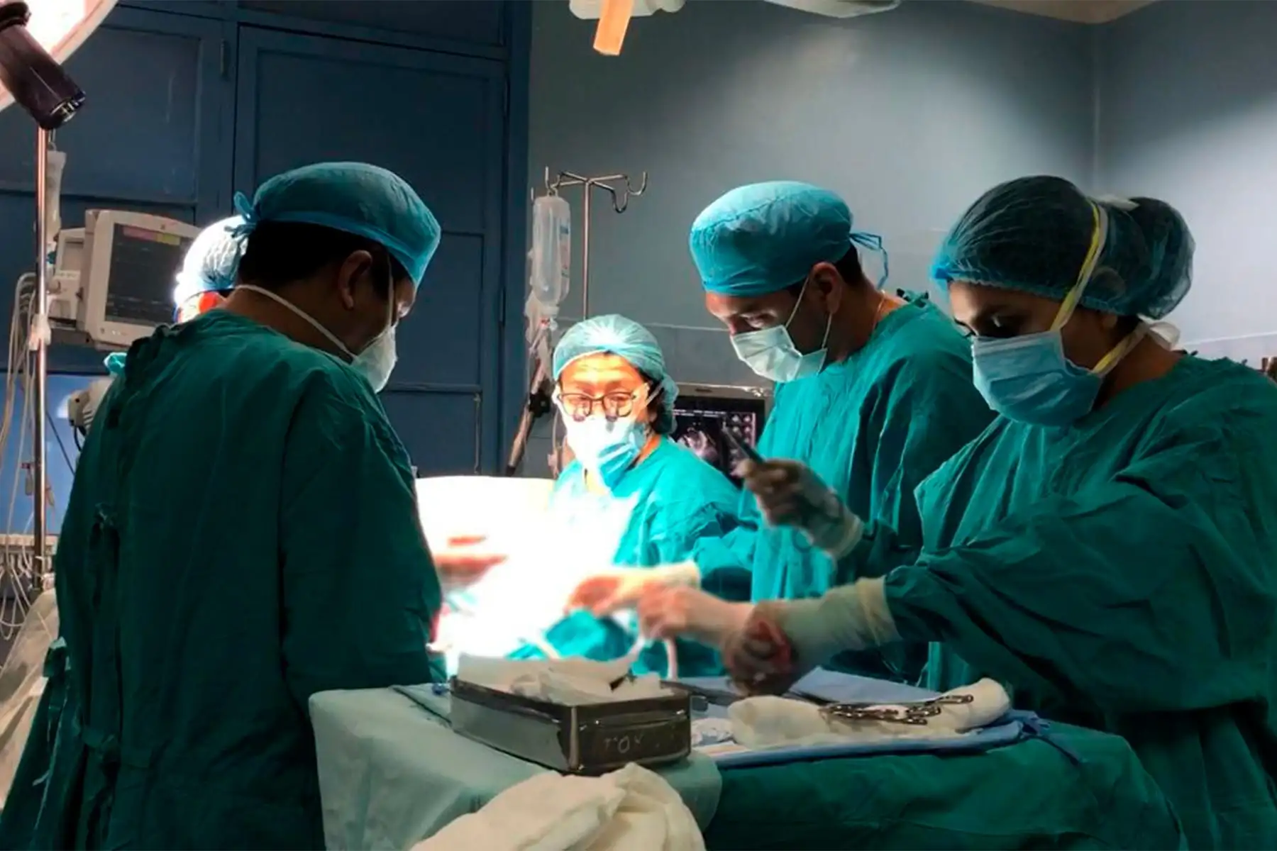 Esta patología se presenta con dolor en las extremidades y el no recibir tratamiento a tiempo, conlleva a la realización de amputaciones, lo que incrementa el índice de morbimortalidad. Foto: ANDINA/Minsa