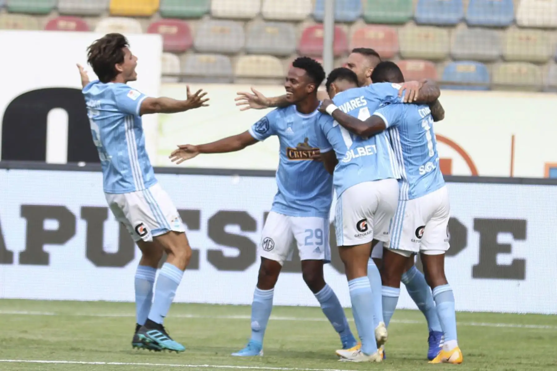 Sporting Cristal y Ayacucho F.C. se enfrentan por la primera semifinal de la Liga 1. Foto: Liga 1