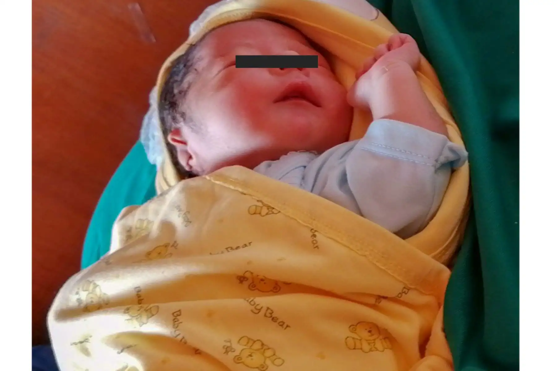 El pequeño llegó al mundo pesando 3.6 kg. y midiendo 49 cm., recibió sus primeras vacunas, el control de crecimiento y desarrollo , su Carnet de Nacido Vivo y fue afiliado al Seguro Integral de Salud.
Foto: Midis