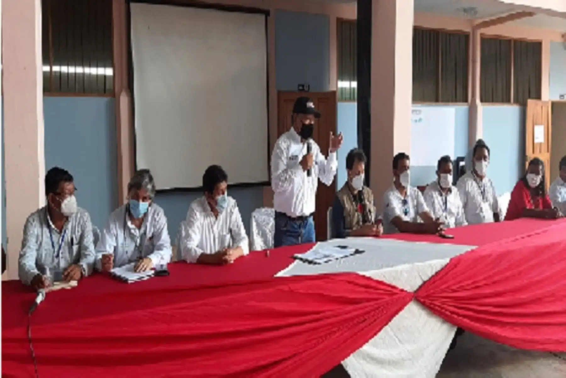 La reunión en Nauta (Loreto) fue presidida por el viceministro de Hidrocarburos del Ministerio de Energía y Minas, Víctor Murillo Huamán.