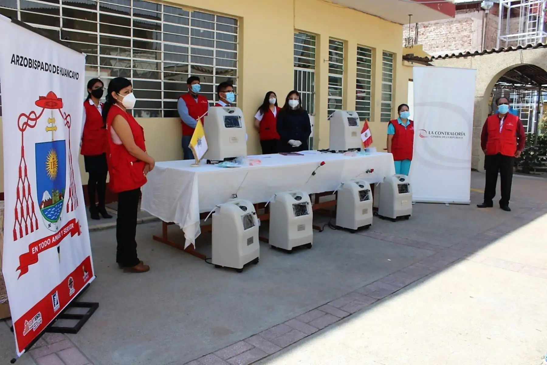 Concentradores de oxígeno donados por servidores de la Contraloría darán atención gratuita a pacientes covid-19 de la región Junín.