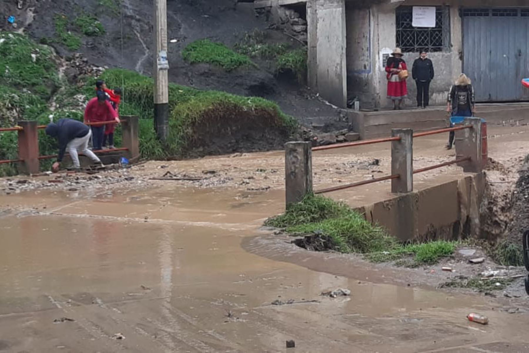 Colapso de puentes en la provincia de Sihuas, región Áncash, no ha ocasionado daños personales. Foto: ANDINA/Difusión