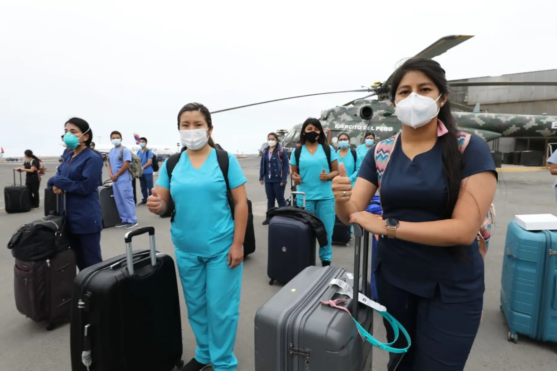 Delegación conformada por médicos, enfermeras y tecnólogos de EsaSalud, enrumbó  hacia Piura para realizar operativos de prevención  y detección de casos a través de pruebas moleculares. Foto: ANDINA/Juan Carlos Dominguez (EsSalud)