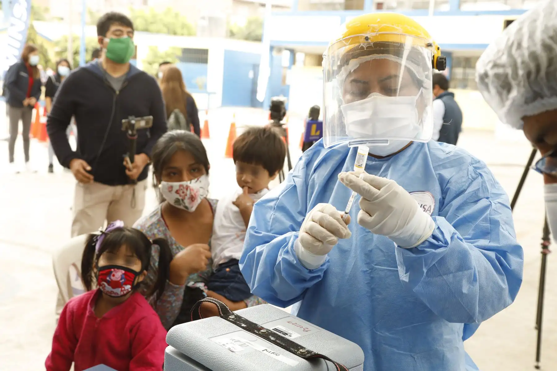 Más de 8000 puestos de vacunación para proteger a niños menores de cinco años. Foto: ANDINA/Minsa