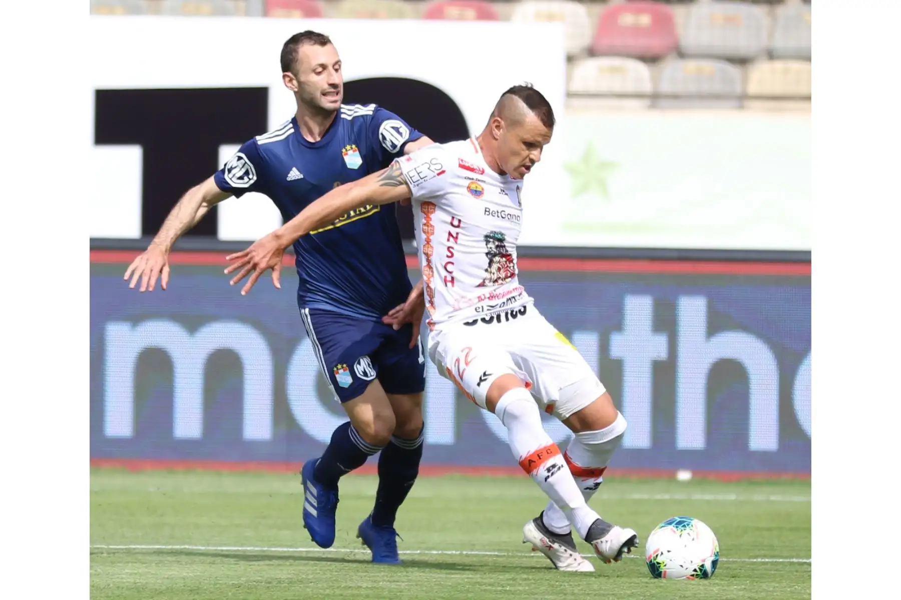 Sporting Cristal y Ayacucho FC chocan por la semifinal de vuelta de la Liga 1, en el Estadio Monumental. Foto: Liga 1