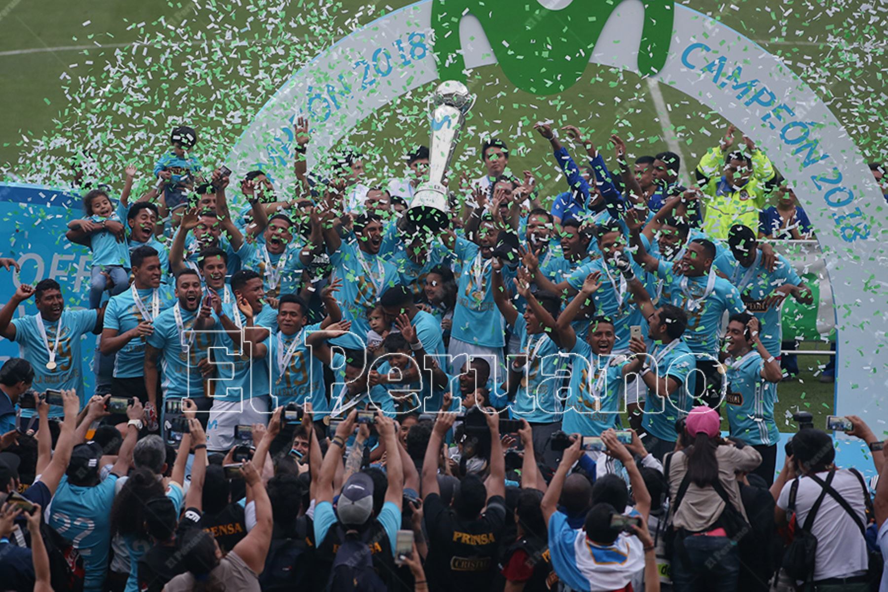 Lima - 16 diciembre 2018. Cristal venció 3-0 a Alianza Lima en el Estadio Nacional y se proclamó campeón nacional de fútbol.  Foto: Diario El Peruano / Vidal Tarqui