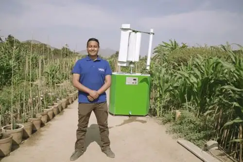 Por América Latina y el Caribe el ganador fue el peruano Max Hidalgo Quinto (30 años), fundador de Yawa, proyecto que busca generar agua potable mediante una tecnología sostenible. (Foto: UNEP)