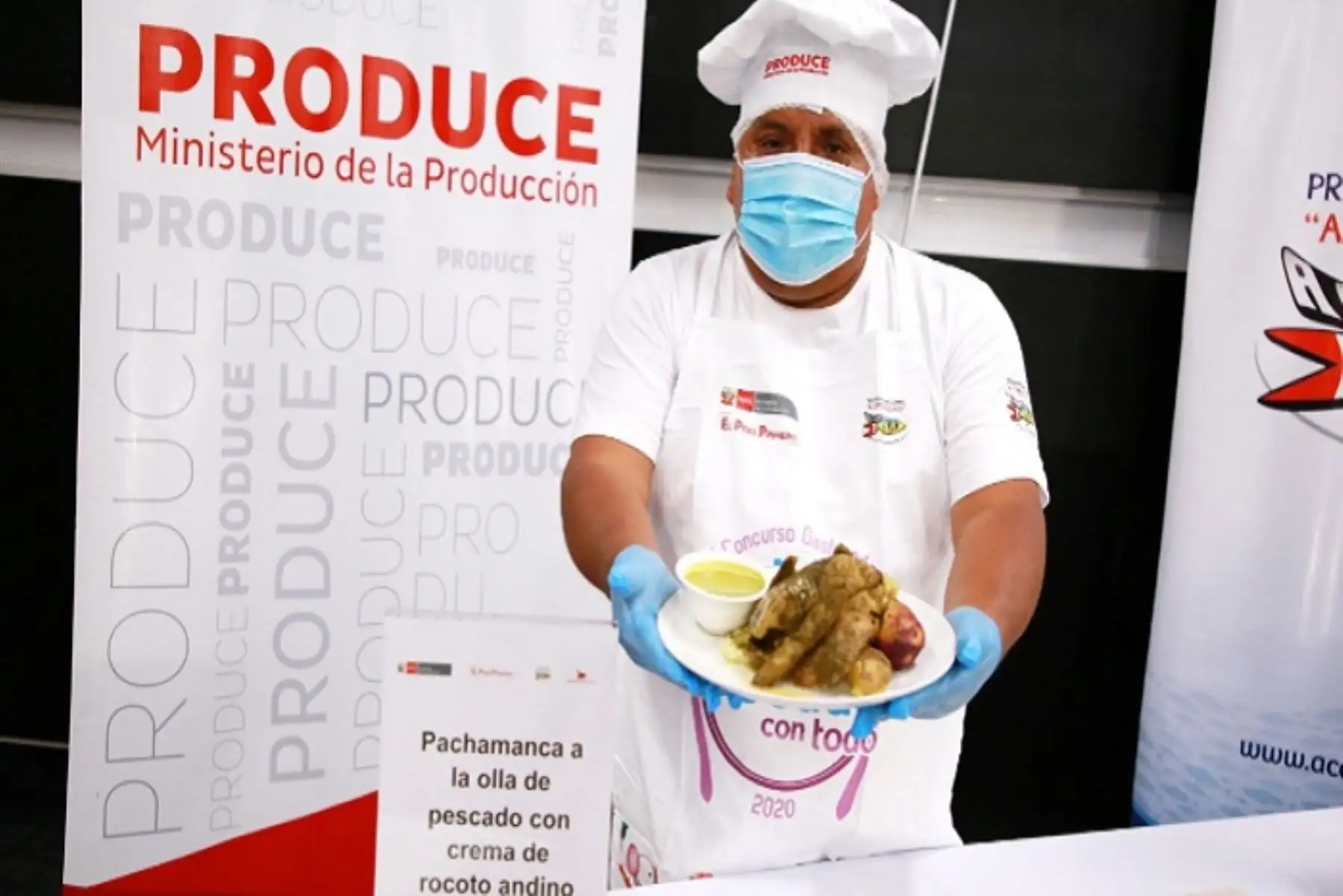 Este concurso, organizado por el Ministerio de la Producción (Produce), a través del Programa Nacional A Comer Pescado y la Sociedad Nacional de Pesquería (SNP), premió también las recetas de “Quinua en salsa de tomate con caballa” y el “Pastel de papa con relleno de Jurel”, que presentaron las concursantes de Lima y Arequipa,