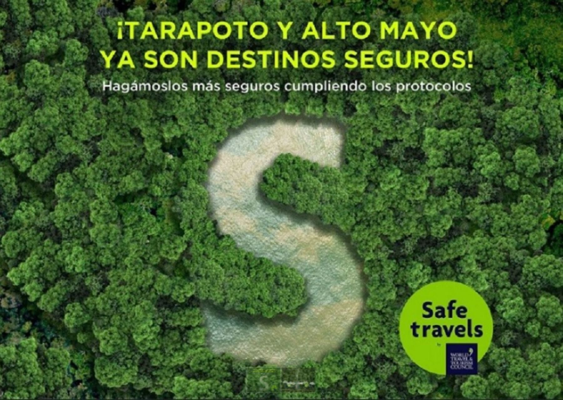 La ministra de Comercio Exterior y Turismo, Claudia Cornejo, entregó hoy el sello Safe Travels al “Destino Alto Mayo” y al “Destino Tarapoto”, ambos ubicados en la región San Martín, con el fin de garantizar el cumplimiento de las medidas sanitarias y protocolos sectoriales ante el covid-19. Foto: Mincetur