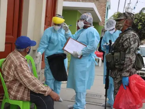 Autoridades de Salud de Áncash realizan estudio de seroprevalencia en Nuevo Chimbote para medir  factores de riesgo del coronavirus.