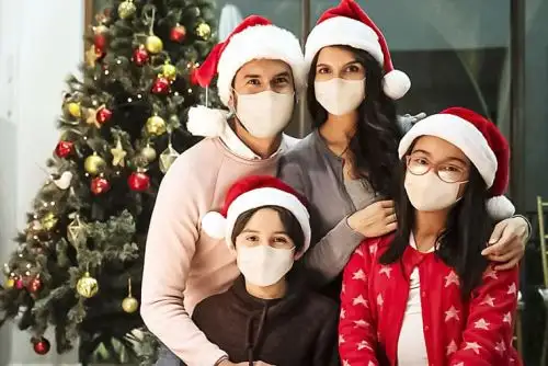 Se debe celebrar Nochebuena en casa y sin recibir visitas para prevenir la COVID-19. Foto: INTERNET/Medios