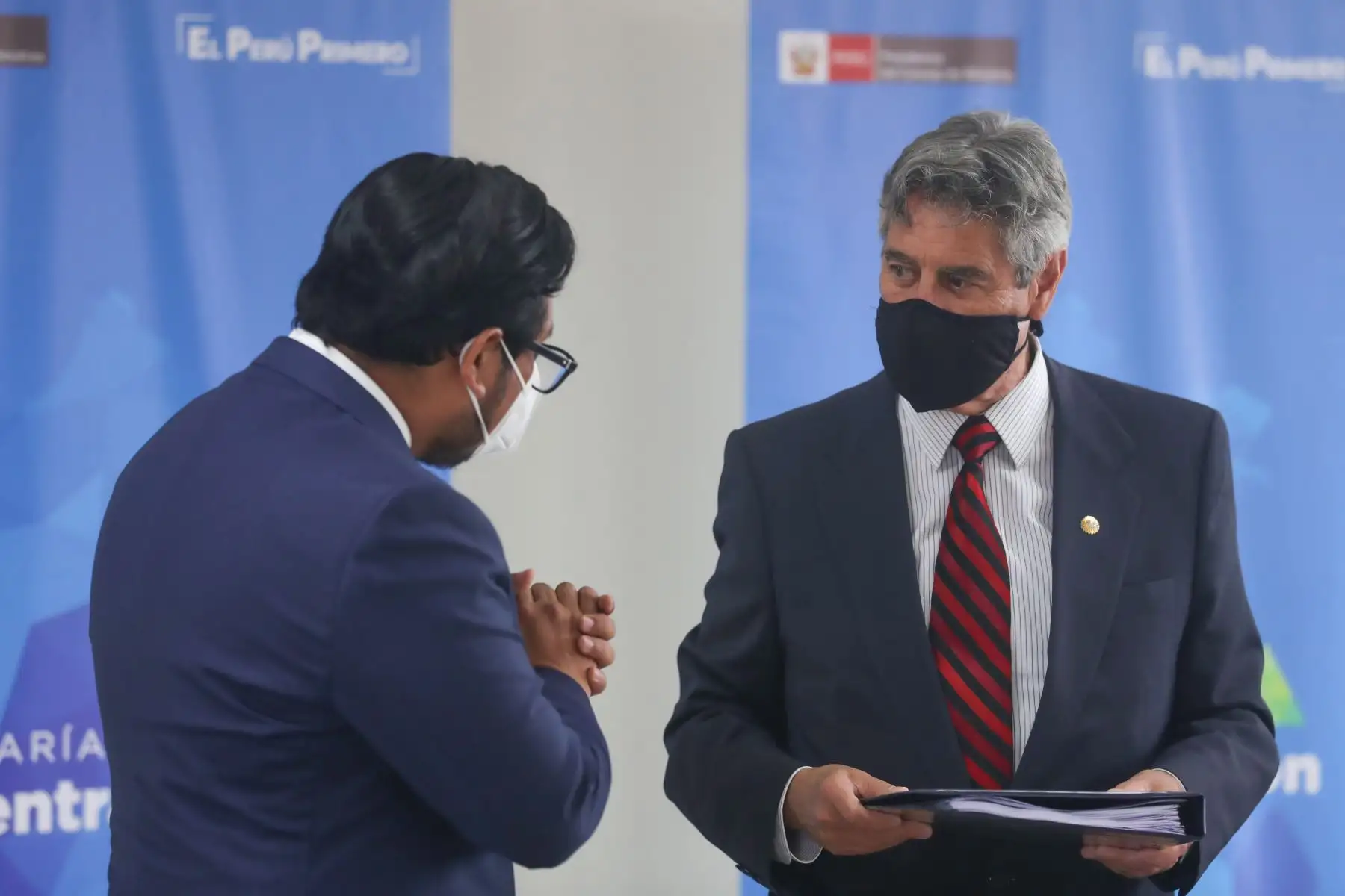 El presidente Francisco Sagasti se reúne con alcaldes de la Mancomunidad de Lima Norte en el distrito de Puente Piedra.
Foto: ANDINA/Prensa Presidencia El presidente Francisco Sagasti se reúne con alcaldes de la Mancomunidad de Lima Norte en el distrito de Puente Piedra.
Foto: ANDINA/Prensa Presidencia