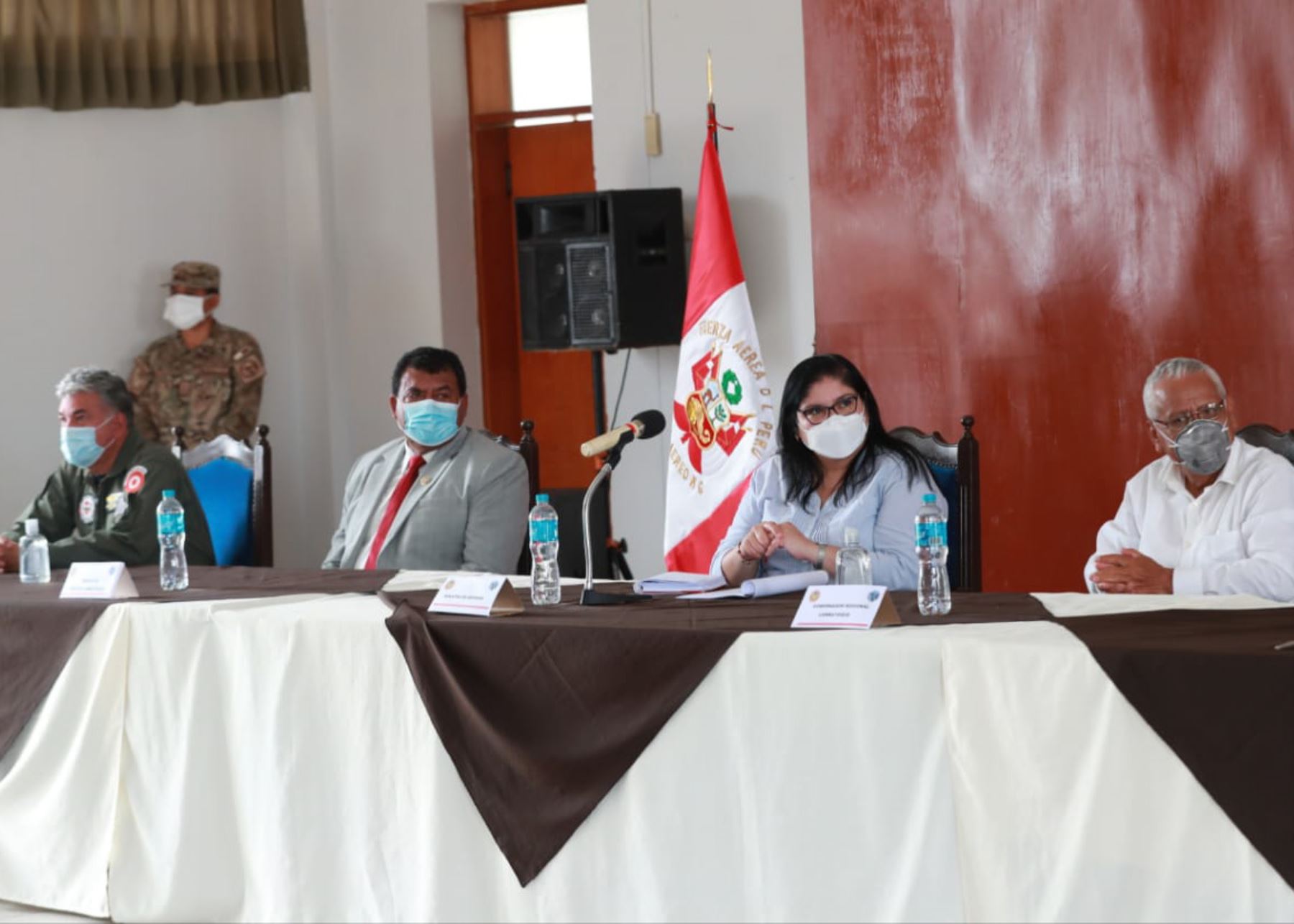 Ministra de Defensa, Nuria Esparch, articula esfuerzos para evitar rebrote de covid en Lambayeque