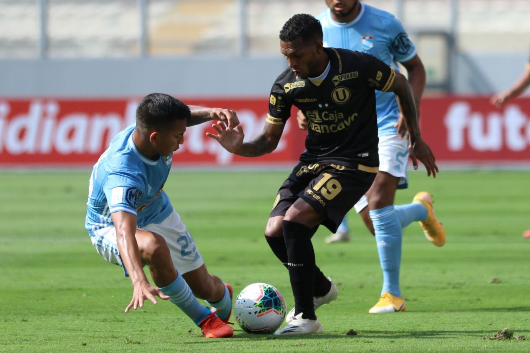 Universitario y Cristal juegan por la segunda final de la Liga en el Estadio Nacional