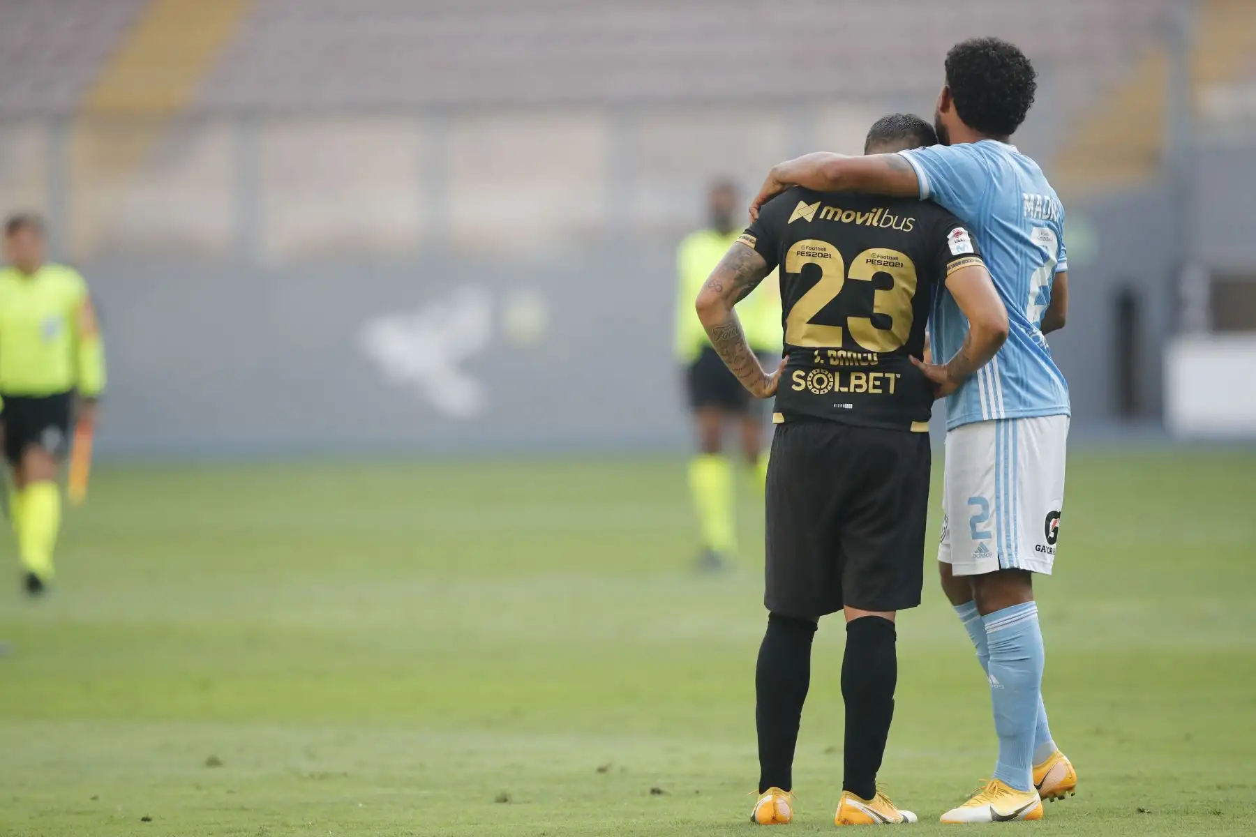 Universitario y Sporting Cristal terminaron empatados 1 a 1 en la gran final de la Liga 1. 

Foto: Liga 1/FPF