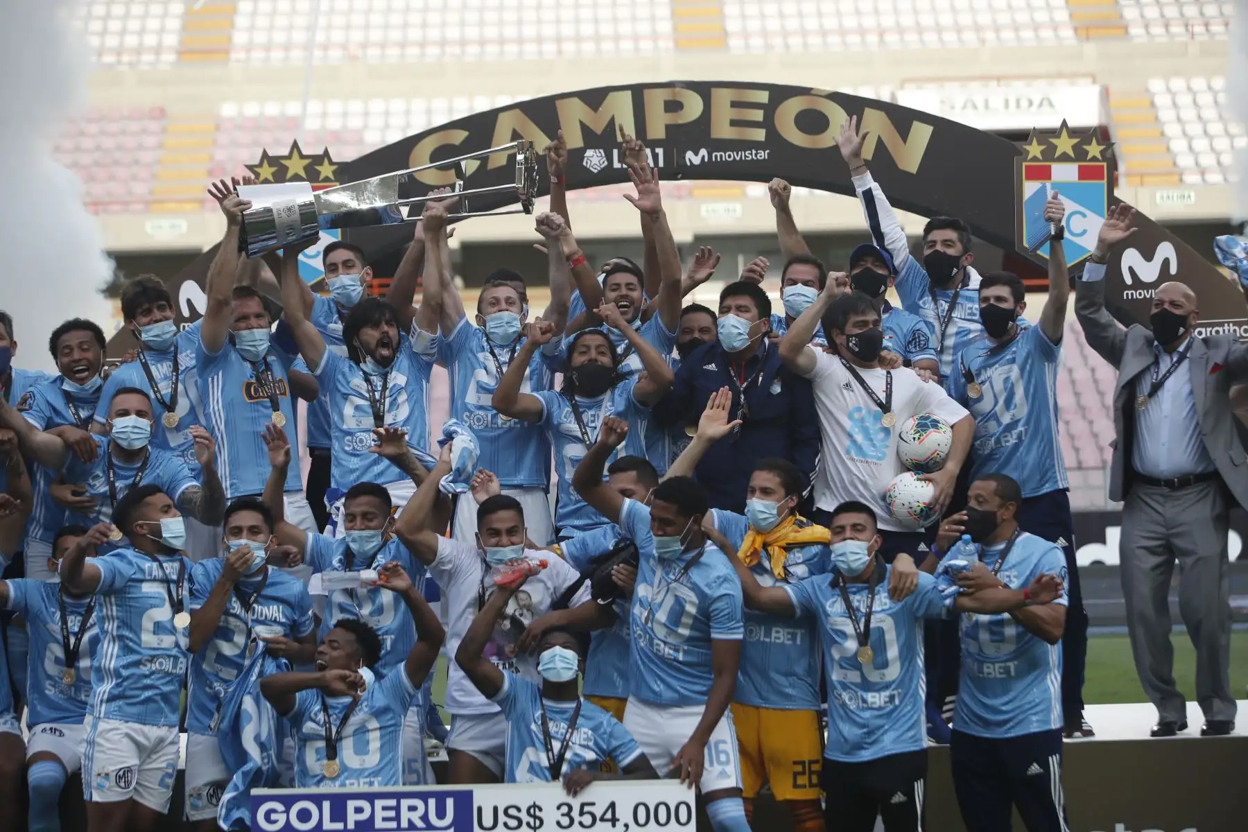 Sporting Cristal empató uno a uno con Universitario y se consagró campeón de la Liga 1.
Foto: Liga 1/FPF Sporting Cristal empató uno a uno con Universitario y se consagró campeón de la Liga 1.
Foto: Liga 1/FPF