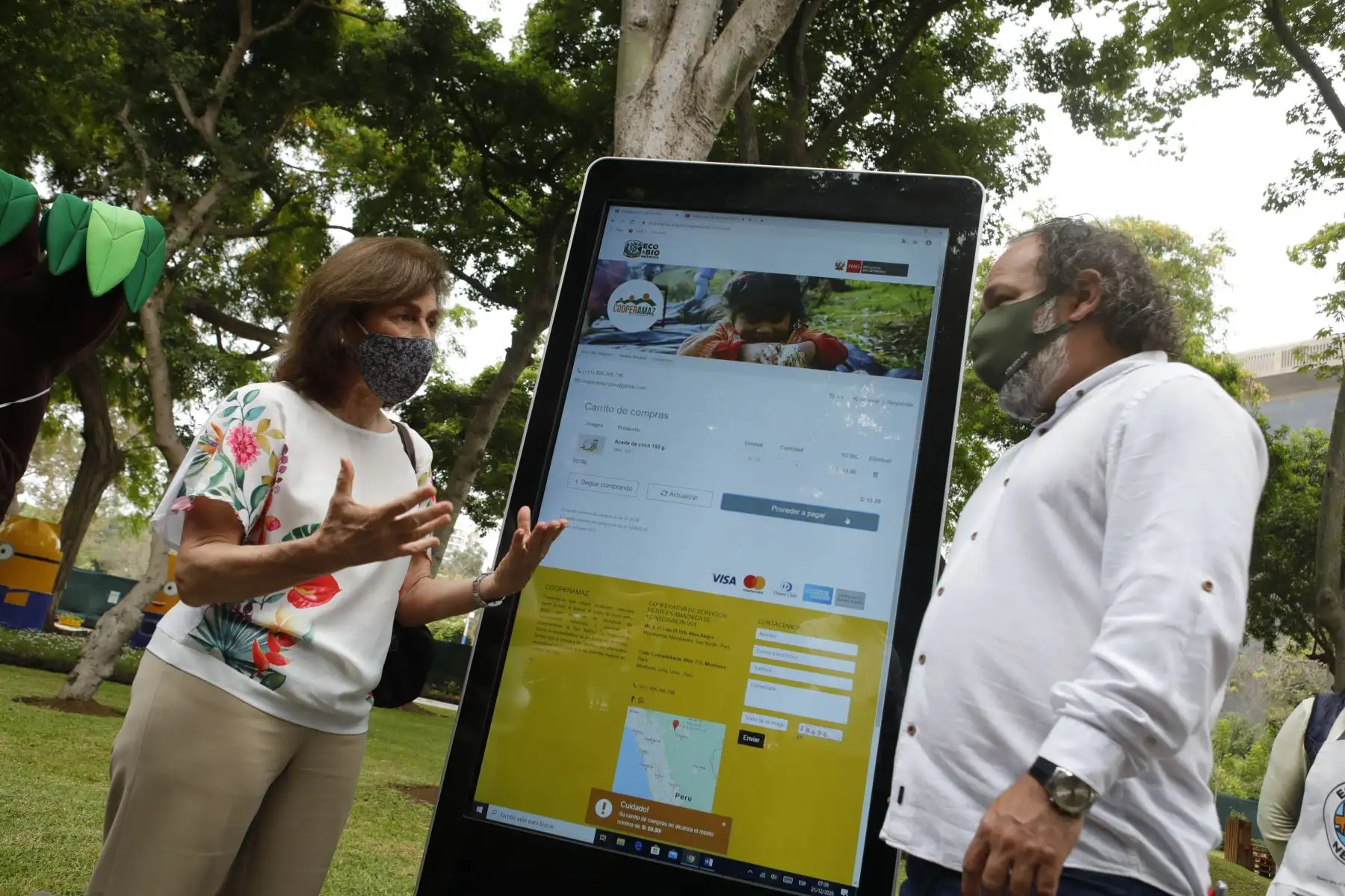 Viceministra del Ambiente, Luisa Elena Guinand, participó en activación de la campaña “Viernes Qumir” que fomenta el consumo responsable con el ambiente.

Foto:ANDINA/Renato Pajuelo