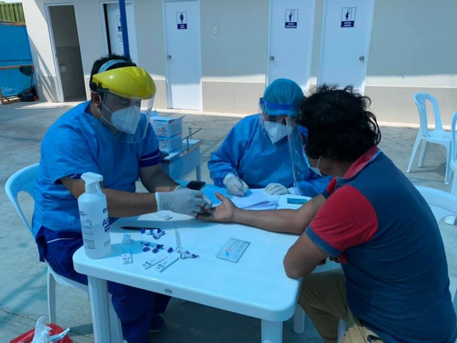Autoridades de Salud de Áncash detectan 24 casos positivos de coronavirus en transportistas que brindan servicio en provincia de Casma. ANDINA/Difusión
