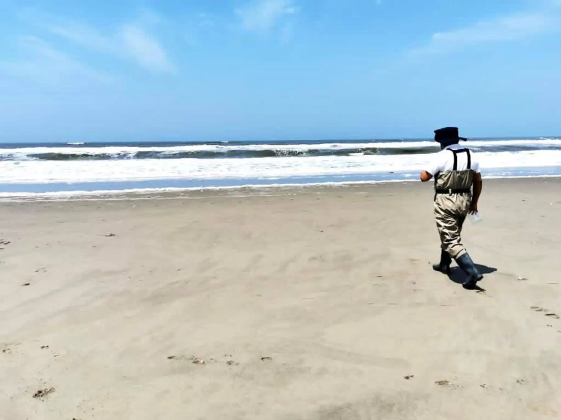 Monitoreo realizado en Lambayeque revela que las playas de esa región no son saludables para la población.