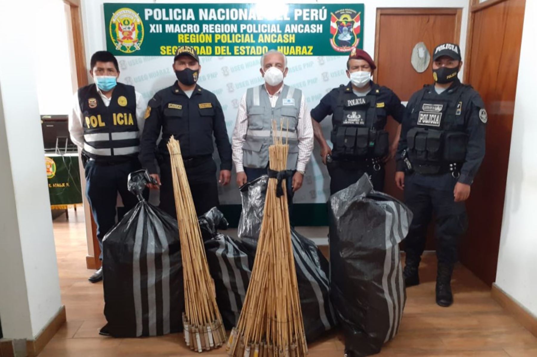 Policía intervino en Huaraz una vivienda donde se almacenaba clandestinamente productos pirotécnicos. Foto: ANDINA/Difusión