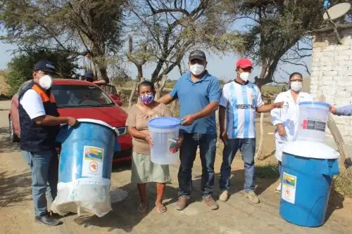 Parte de la ayuda entregada este año por el COER Lambayeque.
