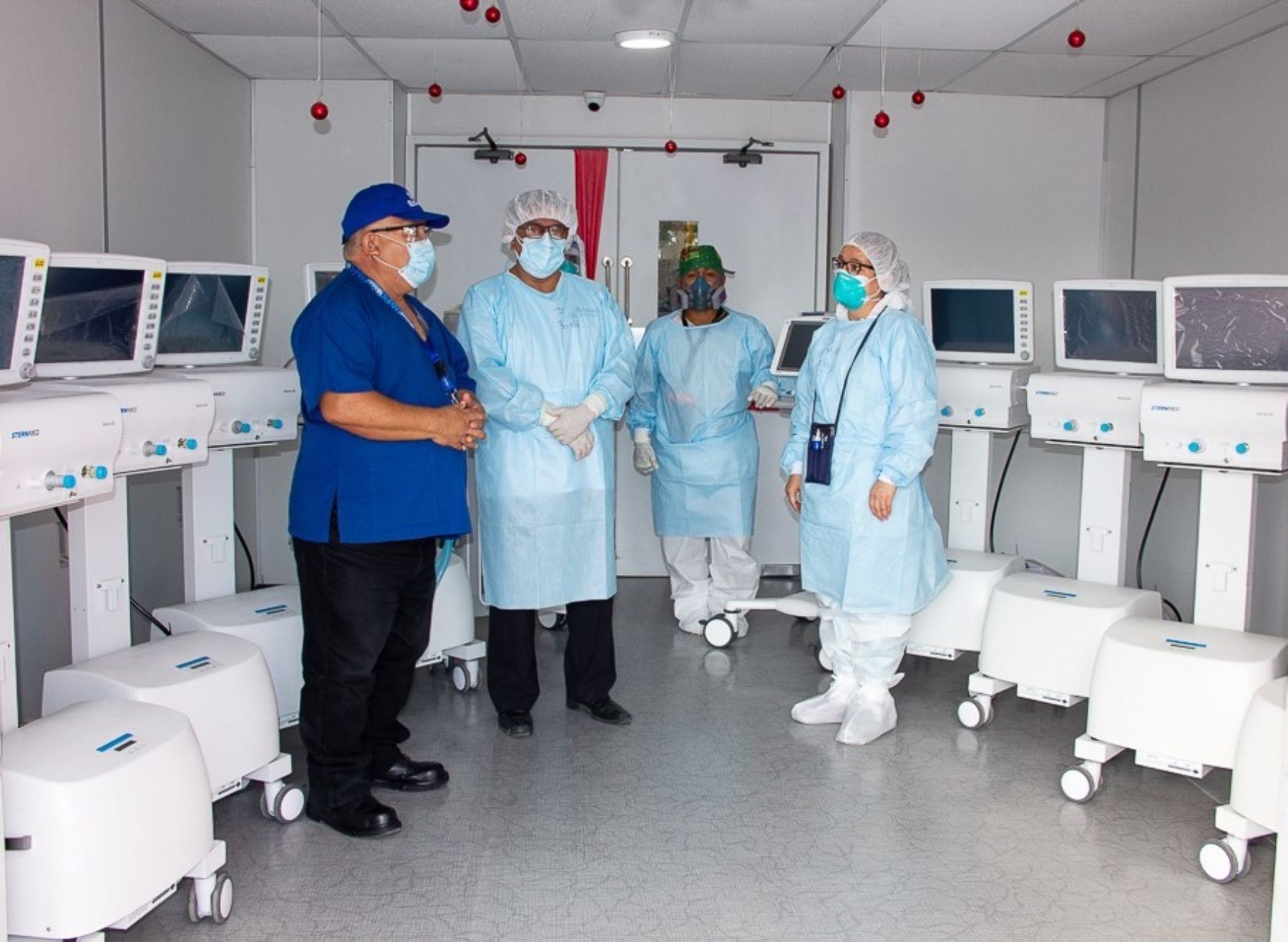 EsSalud entrega diez ventiladores mecánicos en Piura para reforzar atención del coronavirus (covid-19) a los pacientes que presenten complicaciones en su salud en el hospital temporal La Videnita. ANDINA/Difusión