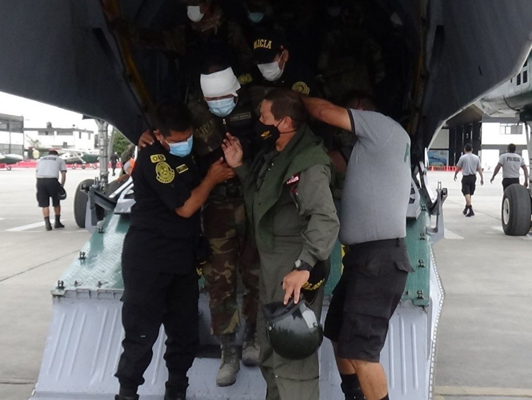 Policía Nacional evacúa por vía aérea a 24 agentes que resultaron heridos en protestas en Ica donde trabajadores agroindustriales bloquean la Panamericana Sur. ANDINA/Difusión