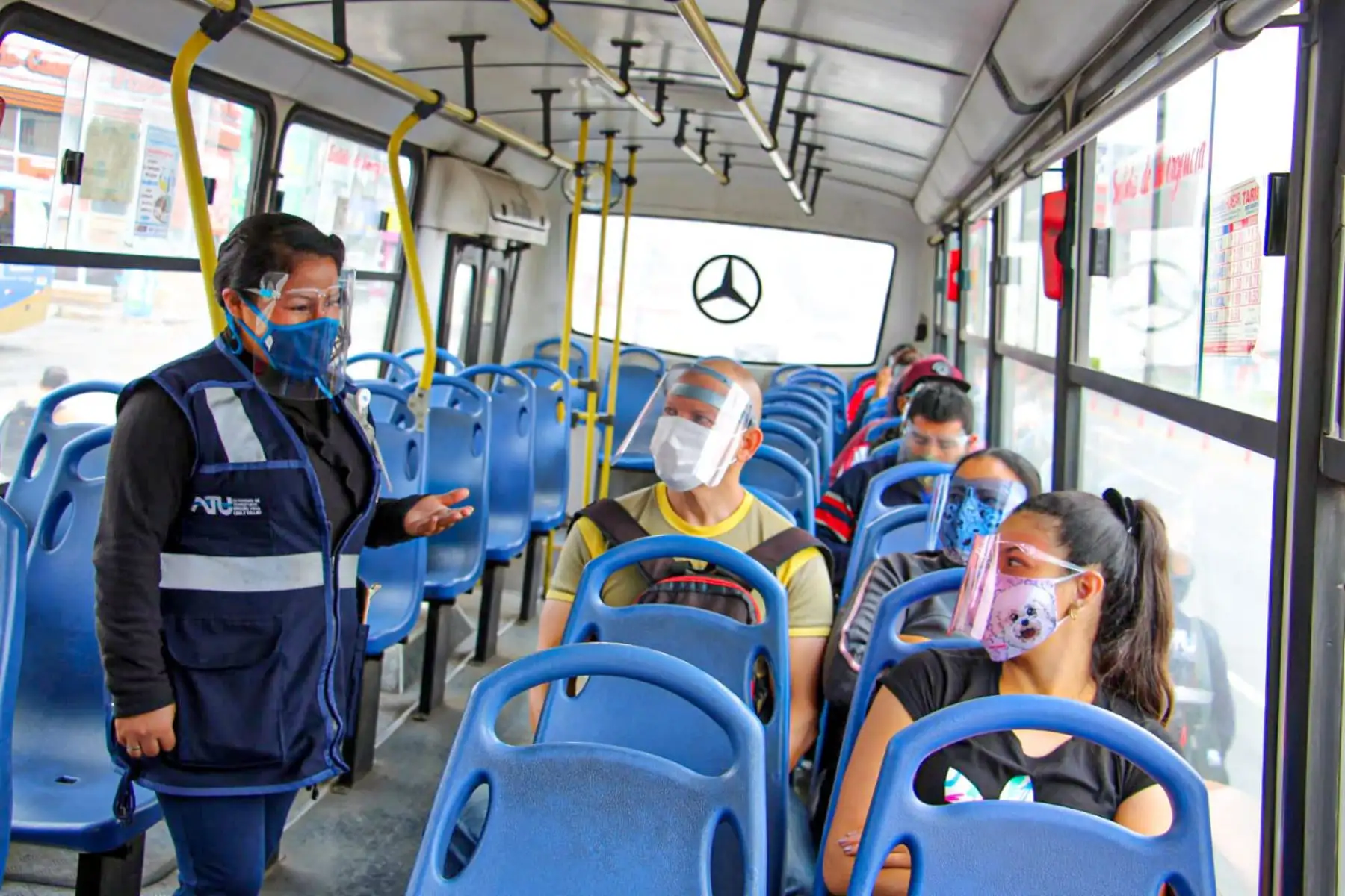 La ATU verifica que los vehículos cumplan con las normas sanitarias para mantener seguros a sus pasajeros en Lima y Callao. Foto: ANDINA/MTC